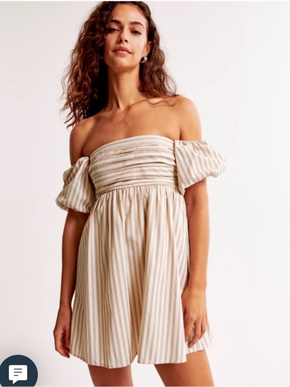 Abercrombie Women's
Emerson Off-The-Shoulder Skort Large